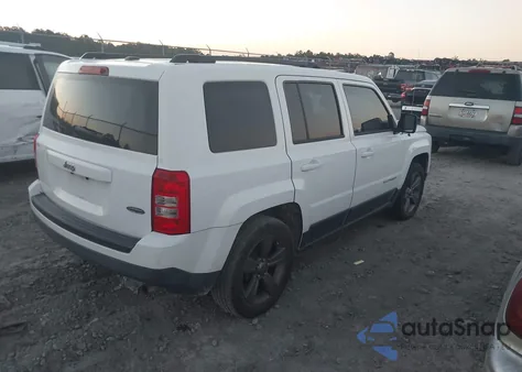 2015 Jeep Patriot High Altitude Edition z USA, uszkodzony, nr VIN 1C4NJPFA1FD296949